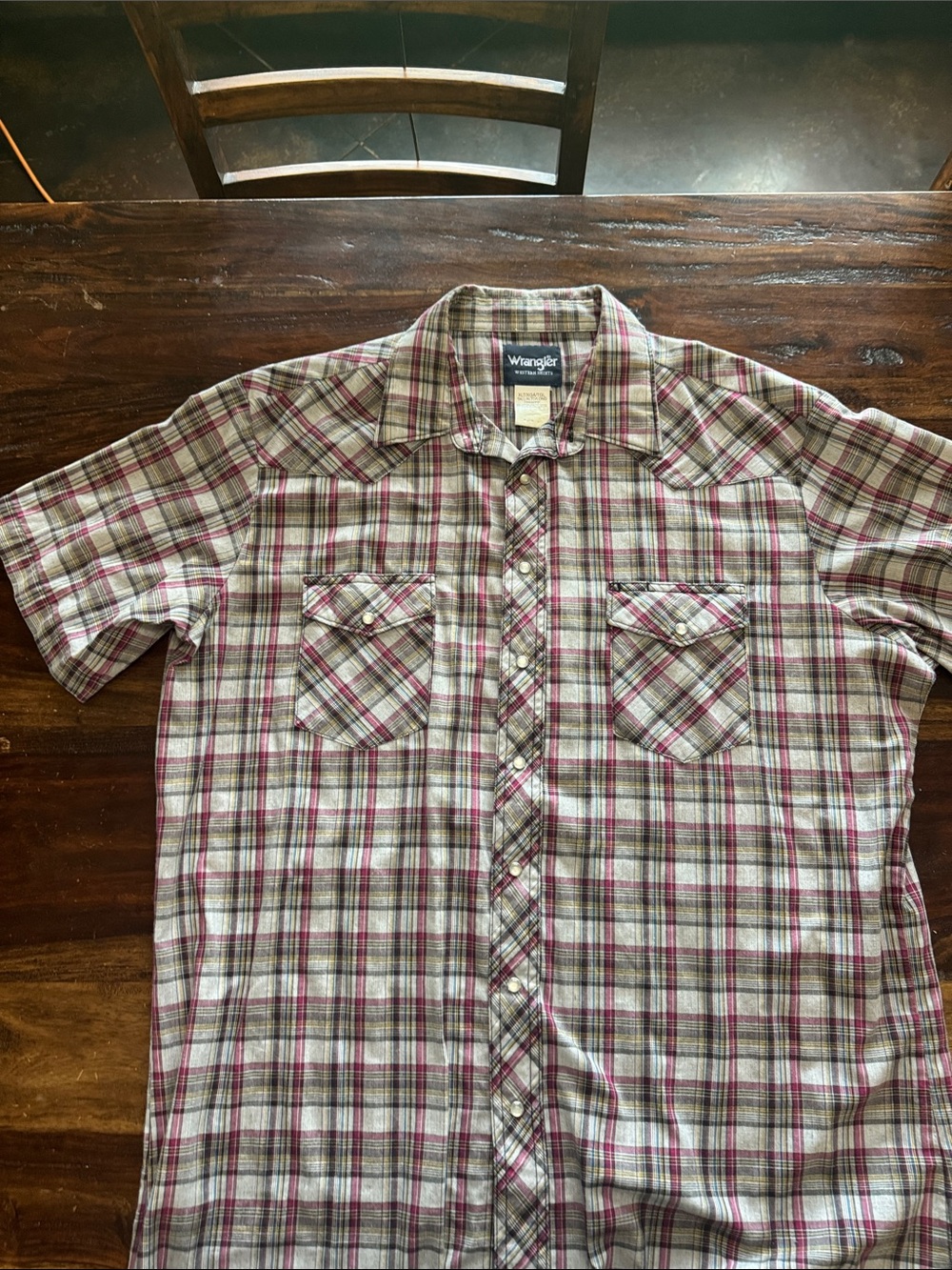 Wrangler Short-Sleeve Plaid Button-Down Shirt in Red and Cream - Picture 1 of 6